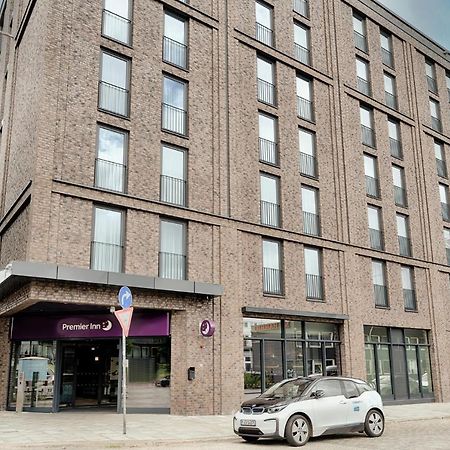 Premier Inn Hamburg City Klostertor Exterior foto